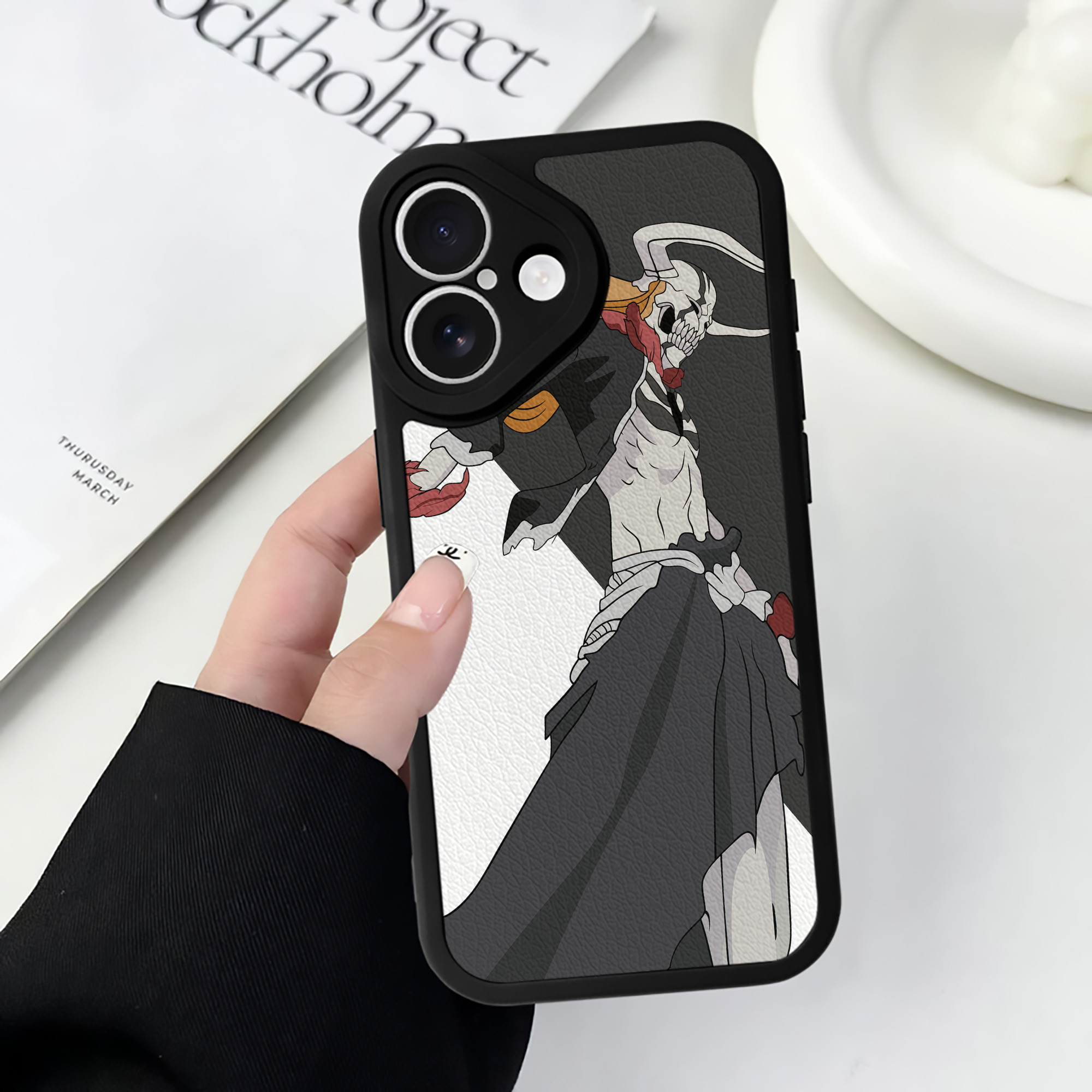 （画像用） ブリーチ BLEACH 【iPhone 16シリーズ対応】シリコンスマホケース（レザー調） 材質：シリコン
